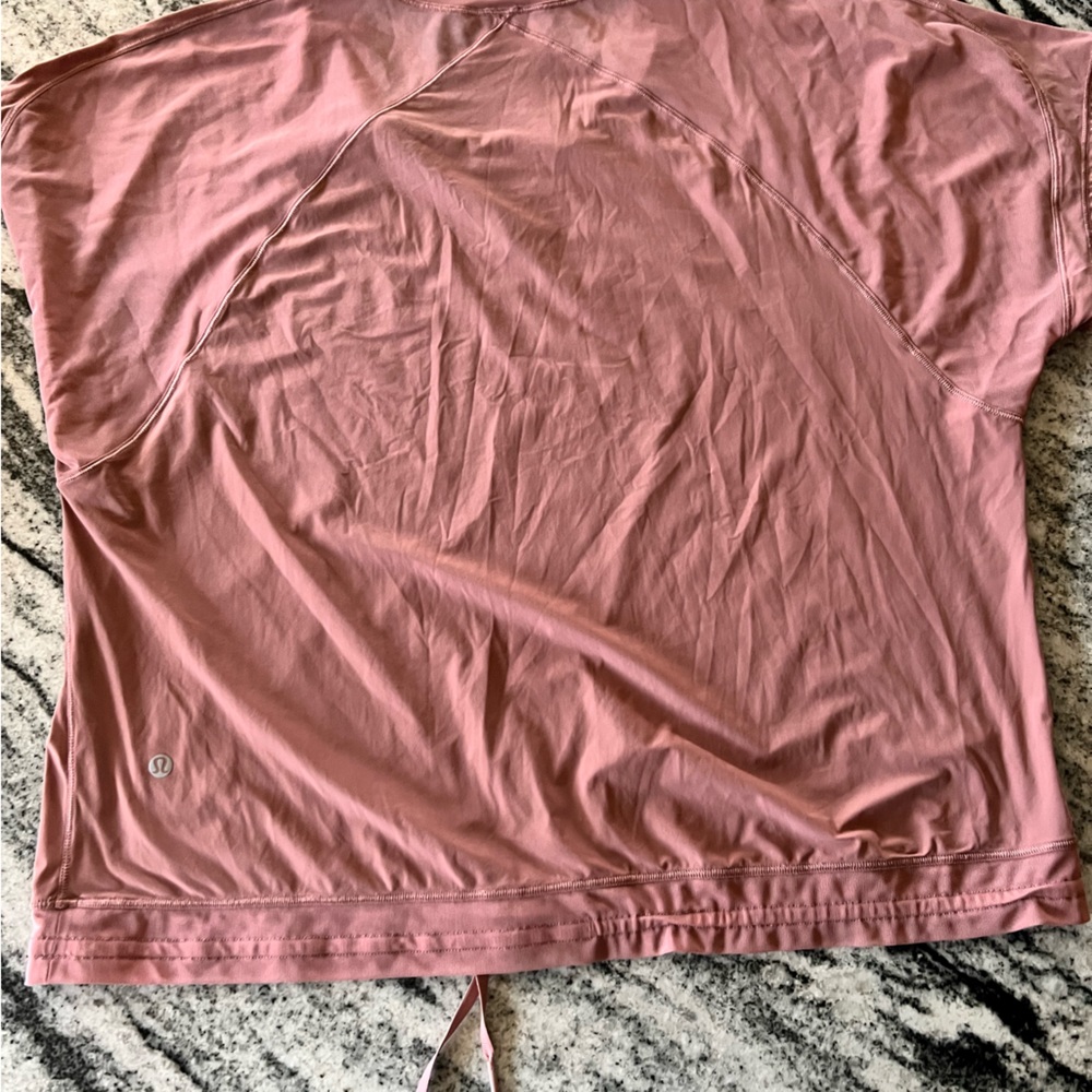 Lululemon short sleeve tshirt. With ties in front